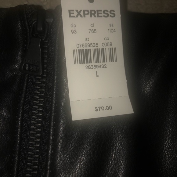 NWT Express high waisted vegan mini skirt - Picture 9 of 11